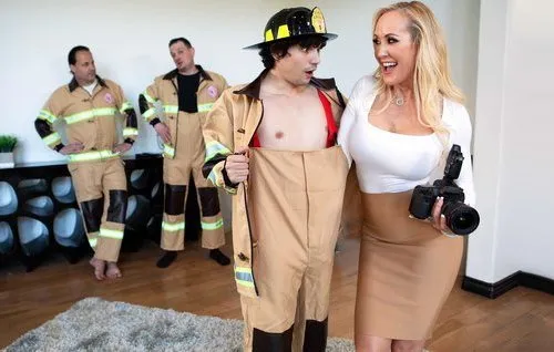 Секс в униформе