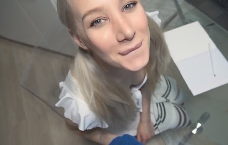 Она лучше по шарит по трусам у брата чем будет учить математику с этим её Пифагором.